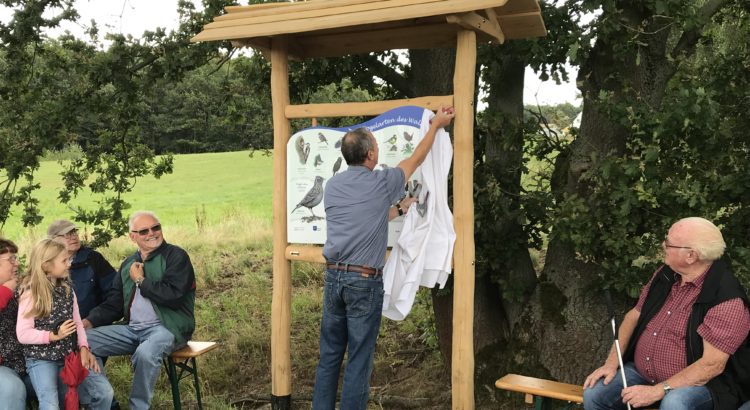 Enthüllung des Vogellehrpfades Speele